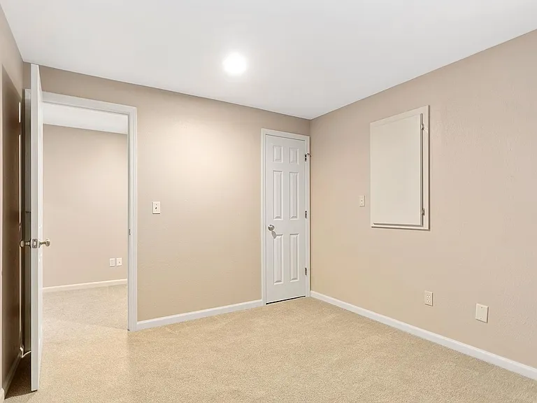 7835 W 158th Ct — Photo 32
