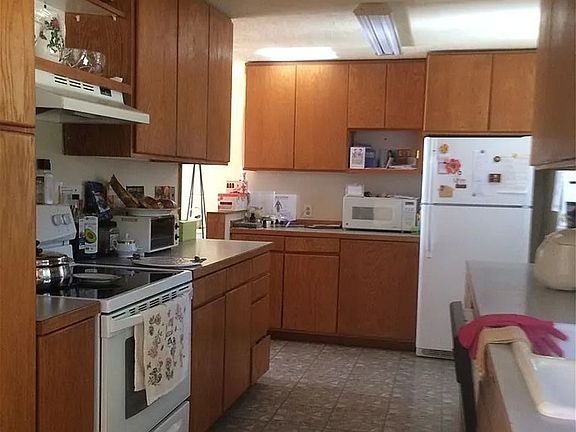 5th image of 4071 155th Ave SE