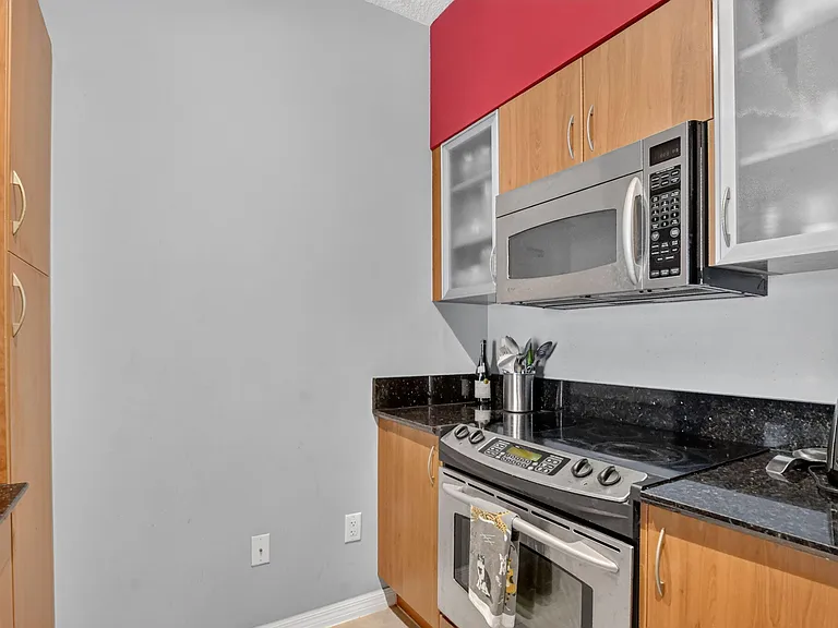 233 S Federal Hwy #702 — Photo 10