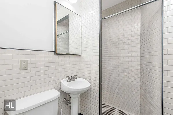 Rented by Highline Residential | media 17