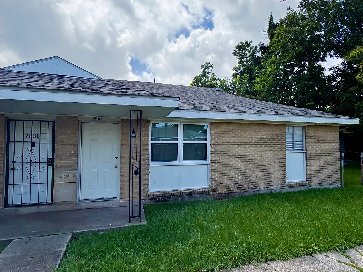 7832 Dorsett Dr — Photo 1