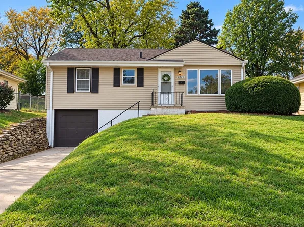 2820 S 76th Ave, Omaha, NE 68124