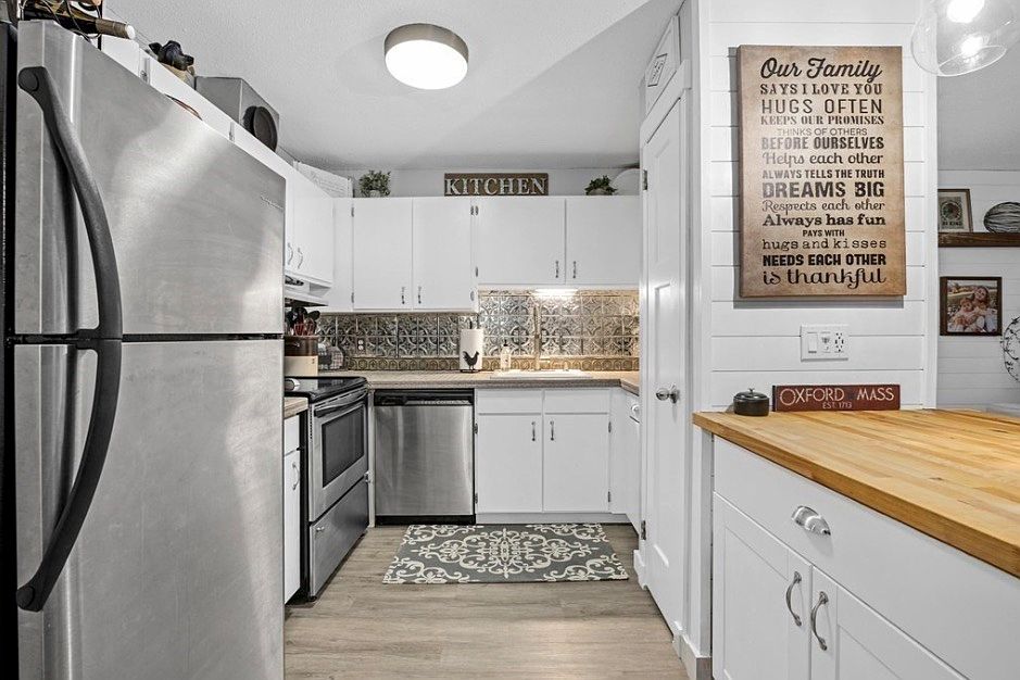 1st image of 32 Thayer Pond Dr #16