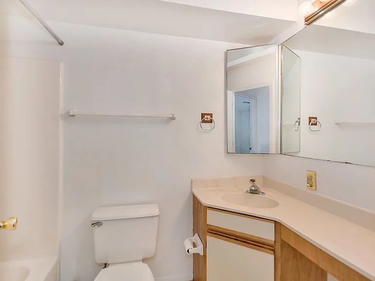 112 Turtle Creek Rd #12 — Photo 6