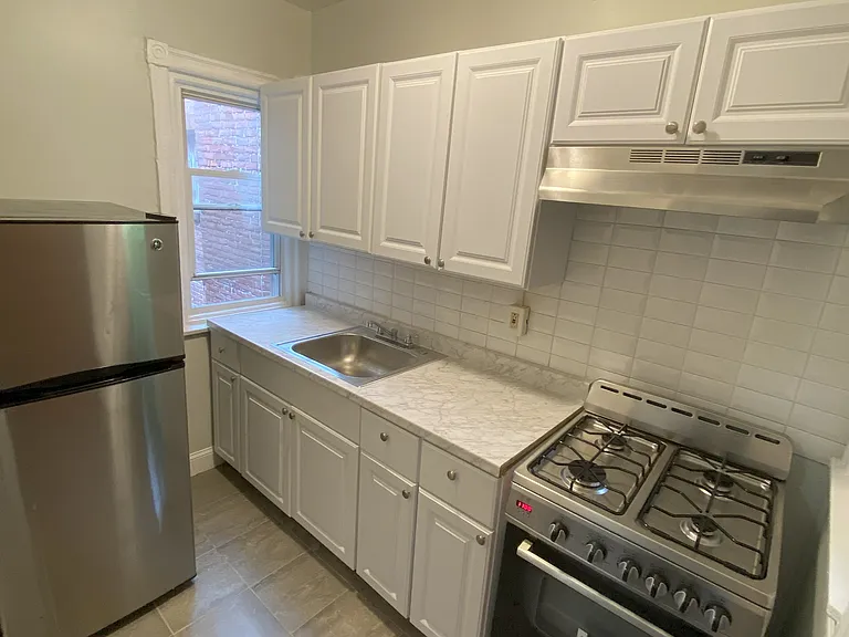 6124 Ludlow St — Photo 15