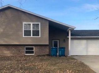 402 Audrey Ln, New Baden, IL