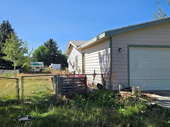 2nd image of 29 Brahma Blvd