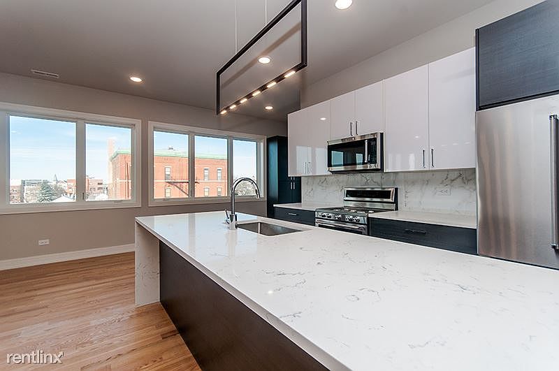 1637-W-Grand-401kitchen1