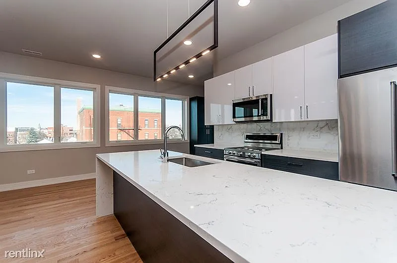 1637-W-Grand-401kitchen1