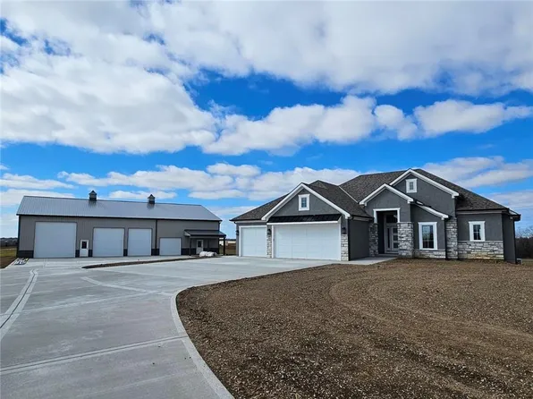 10100 N Hwy, Platte City, MO 64079