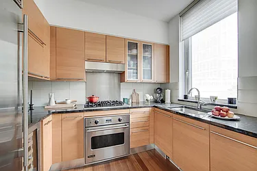 10 West End Avenue