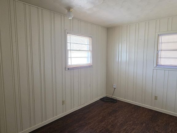 5th image of 4939 9th St