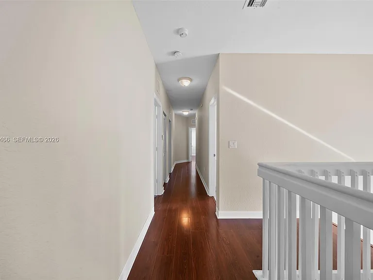3641 NE 4th St — Photo 24