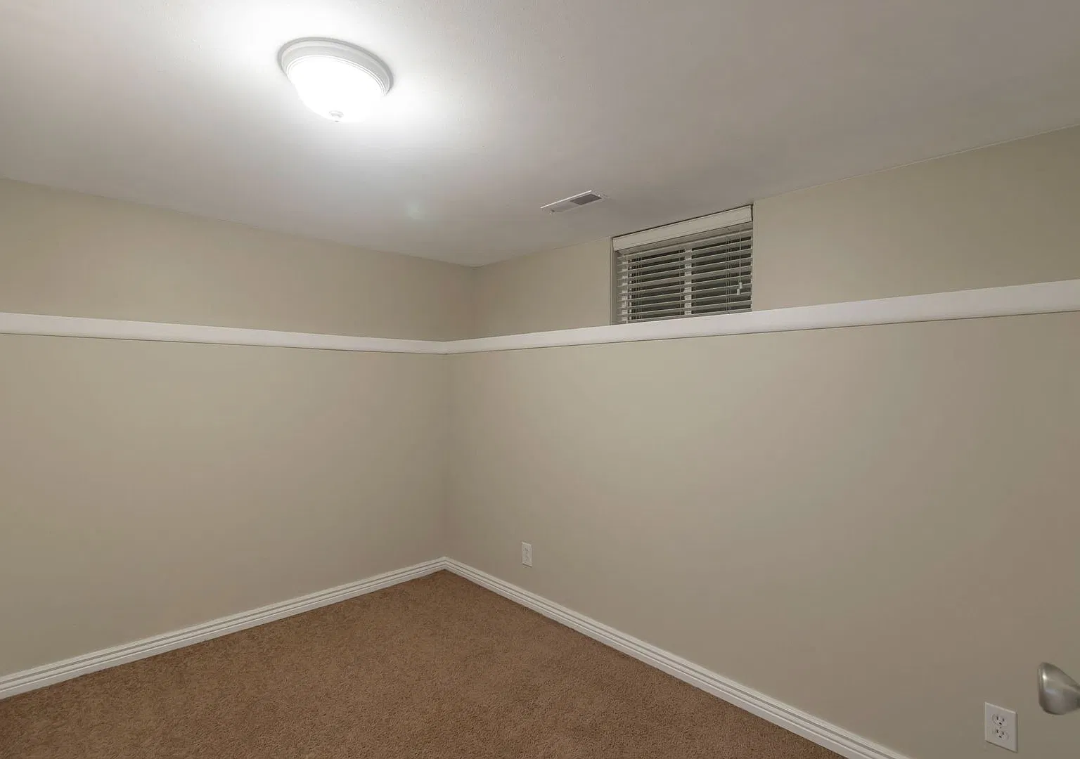 Cozy Basement Apartment in Orem — Photo 2