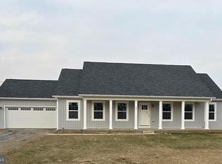 27 Berwick Ct, Charles Town, WV 25414