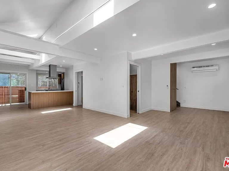825 San Miguel Ave — Photo 3