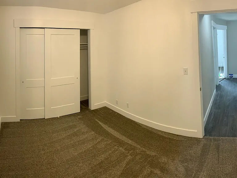 216 N 350 E — Photo 9