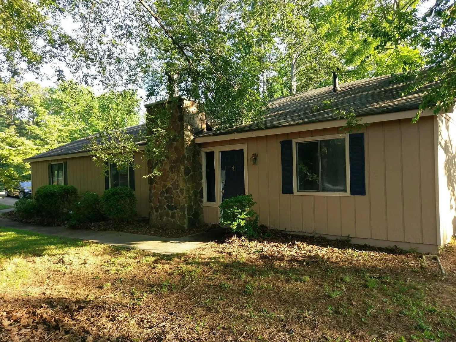 2877 Benton Rd — Photo 1