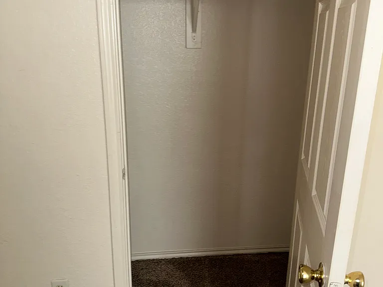 3303 Hereford Ln — Photo 11