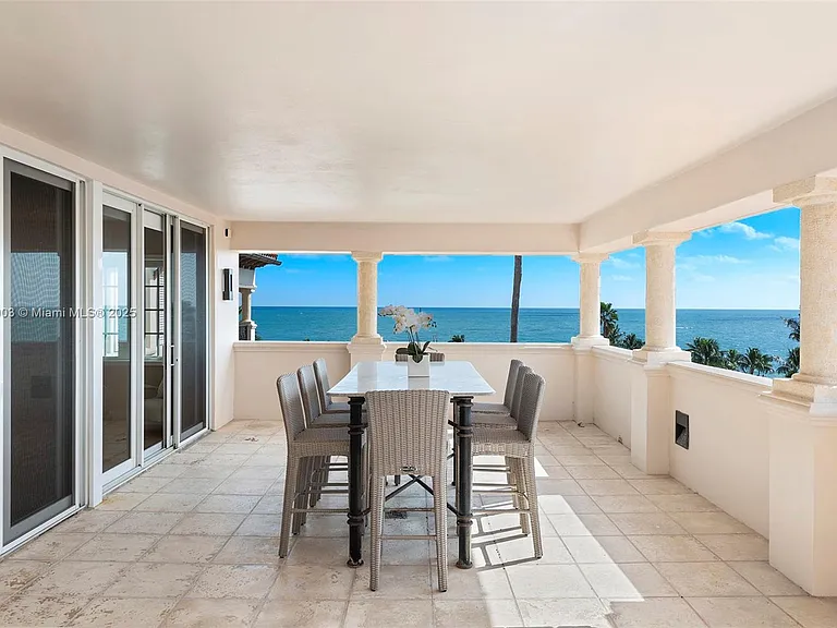 19253 Fisher Island Dr #19253 — Photo 33