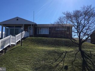 552 Walnut Rd, Steelton, PA 17113