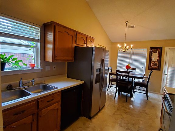 4th image of 5565 Donald Dr
