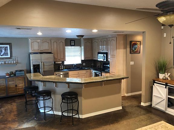 3rd image of 6517 Big Oak Dr
