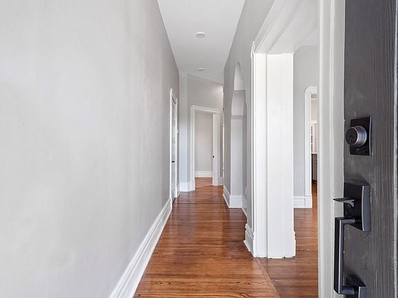 5th image of 4575-2 Gibson Ave #0