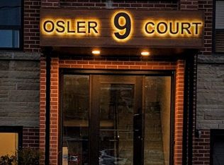 9 Osler Ct #5, Dundas, ON L9H 4L2