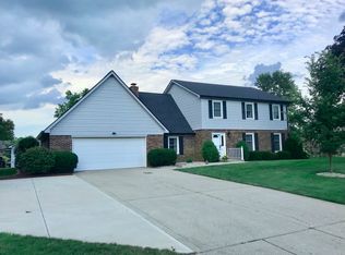 1323 Greenhills Rd, Greenfield, IN 46140