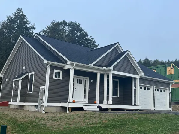 9 Rock Ridge Boulevard, Lebanon, NH 03784