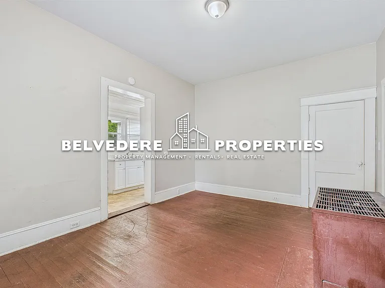1118 Campbell St — Photo 8