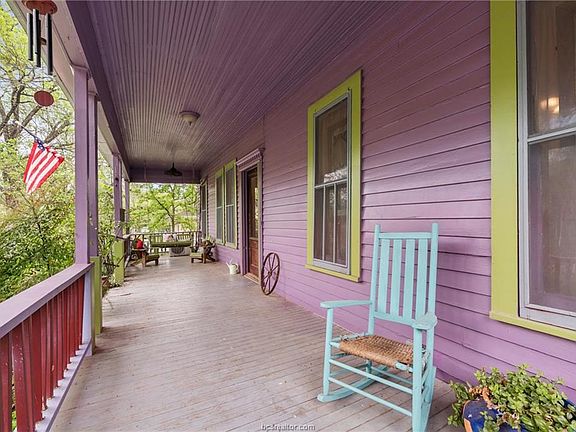 4th image of 205 S Hutchins St