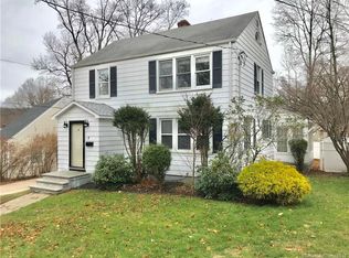 7 Westerleigh Rd, New Haven, CT 06515