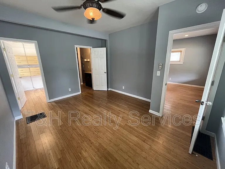 4831 Winthrop Ave — Photo 9