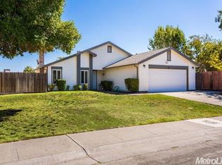 6 Summer Rim Cir, Sacramento, CA 95823