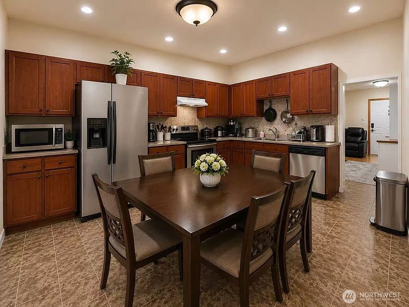 4th image of 12503 SE 259th Place