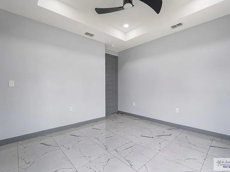5874 Abbey Ct — Photo 14