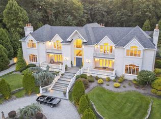 51 Chestnut Ridge Rd, Saddle River, NJ 07458