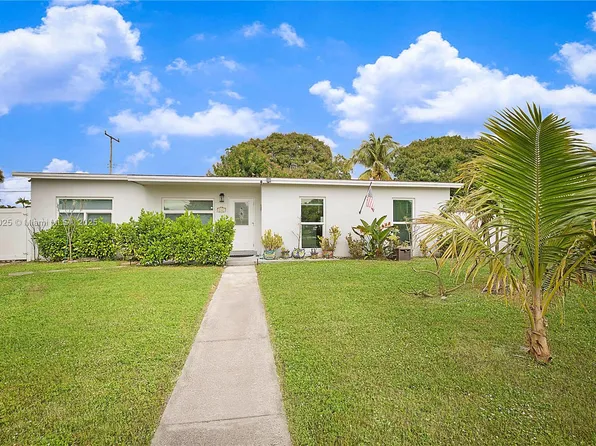 3341 NW 7th Ct, Lauderhill, FL 33311