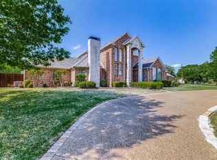 211 Sunray Ln, Sunnyvale, TX 75182