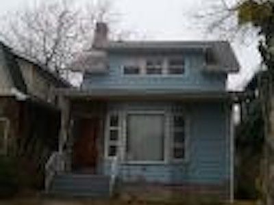 2nd image of 804 Johnson St