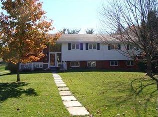 11 Crest Dr, Monongahela, PA 15063