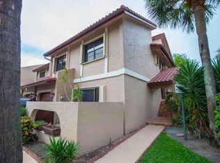 21096 Las Brisas Cir, Boca Raton, FL 33433