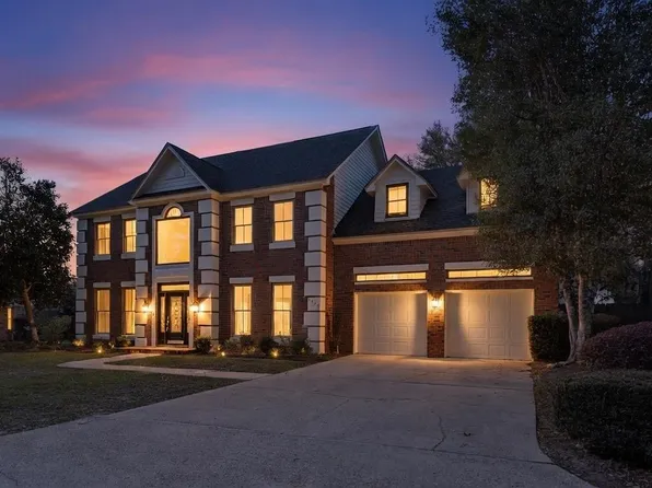 3327 Berkshire Ct, Pensacola, FL 32504