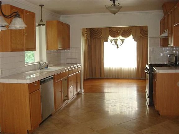 2nd image of 11801 N Circle Dr