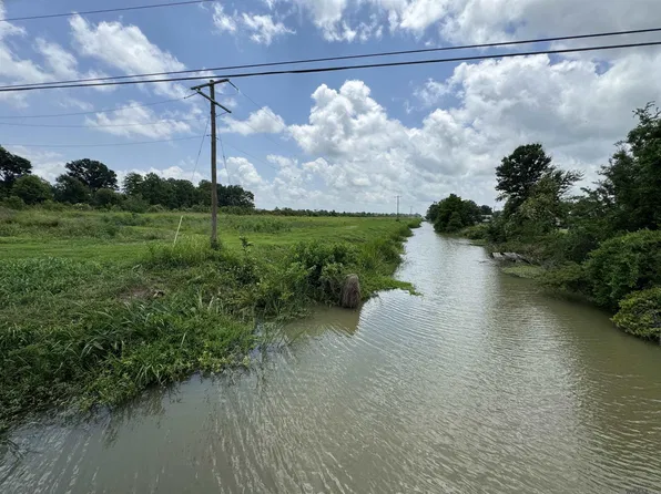 Highway 1, Raceland, LA 70394