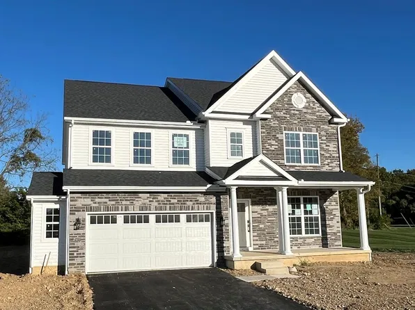 395 Stansted Dr, Delaware, OH 43015