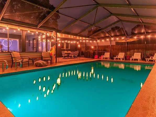 6247 103rd Ave N, Pinellas Park, FL 33782