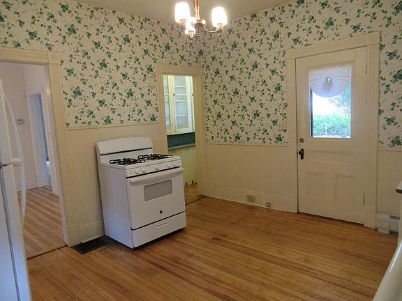 5th image of 47 North Prospect Street